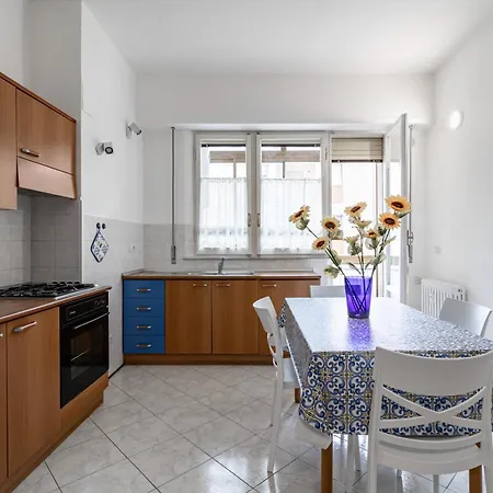 Apartment Roomy Close To Center! Siena