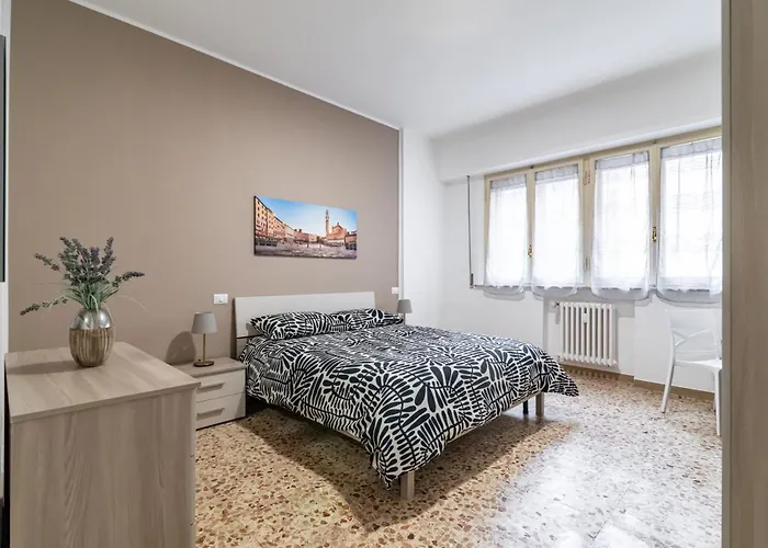 아파트 Guesthost - Roomy Close To Center